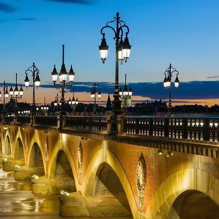 Zero Stress Bordeaux, T2 Calme, 2 Parkings, Wifi * Villenave-dʼOrnon