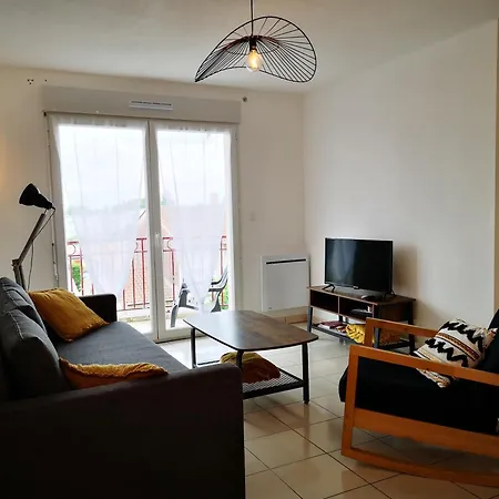 Zero Stress Bordeaux, T2 Calme, 2 Parkings, Wifi *