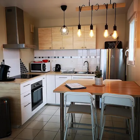Zero Stress Bordeaux, T2 Calme, 2 Parkings, Wifi *