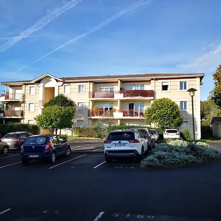 Zero Stress Bordeaux, T2 Calme, 2 Parkings, Wifi شقة