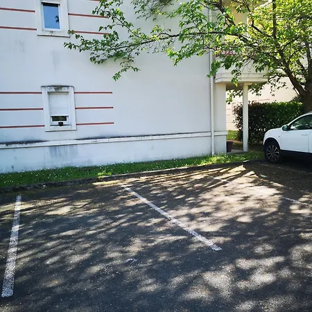 Zero Stress Bordeaux, T2 Calme, 2 Parkings, Wifi *