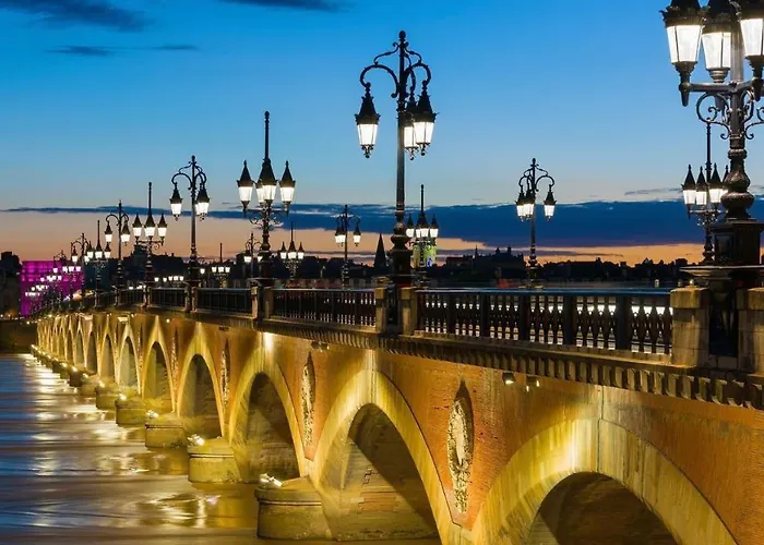 Zero Stress Bordeaux, T2 Calme, 2 Parkings, Wifi * فييُناف دورنو