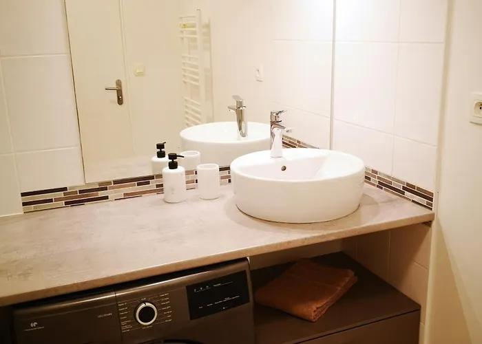 شقة Zero Stress Bordeaux, T2 Calme, 2 Parkings, Wifi *
