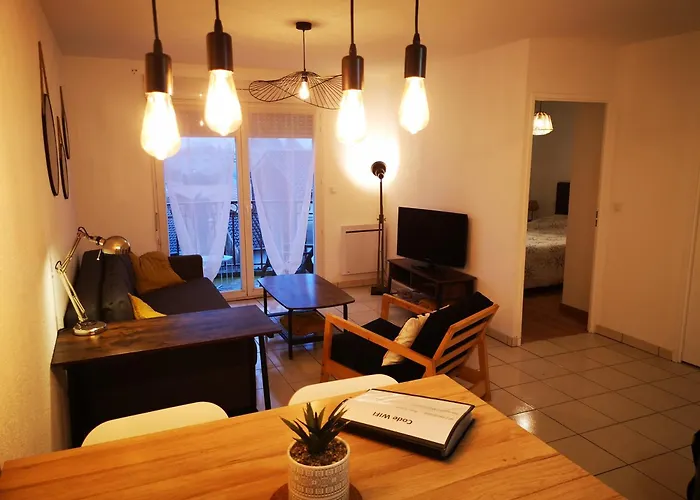 Zero Stress Bordeaux, T2 Calme, 2 Parkings, Wifi شقة فييُناف دورنو