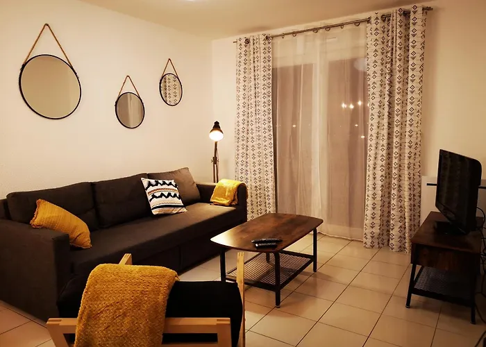 Zero Stress Bordeaux, T2 Calme, 2 Parkings, Wifi شقة فييُناف دورنو
